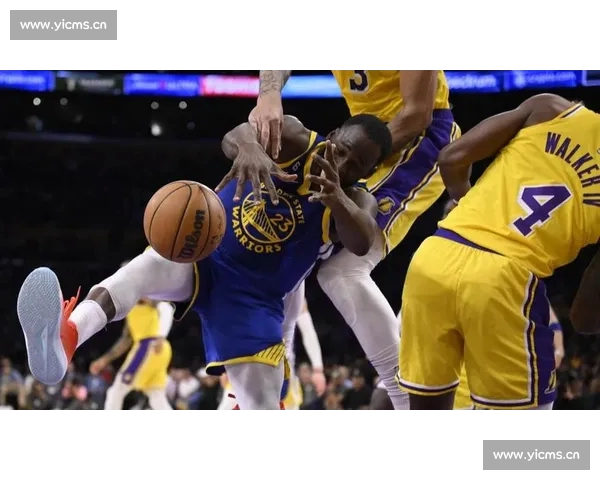 CBA新赛季焦点对决激战正酣球迷热议赛场风云战术博弈明星表现成看点